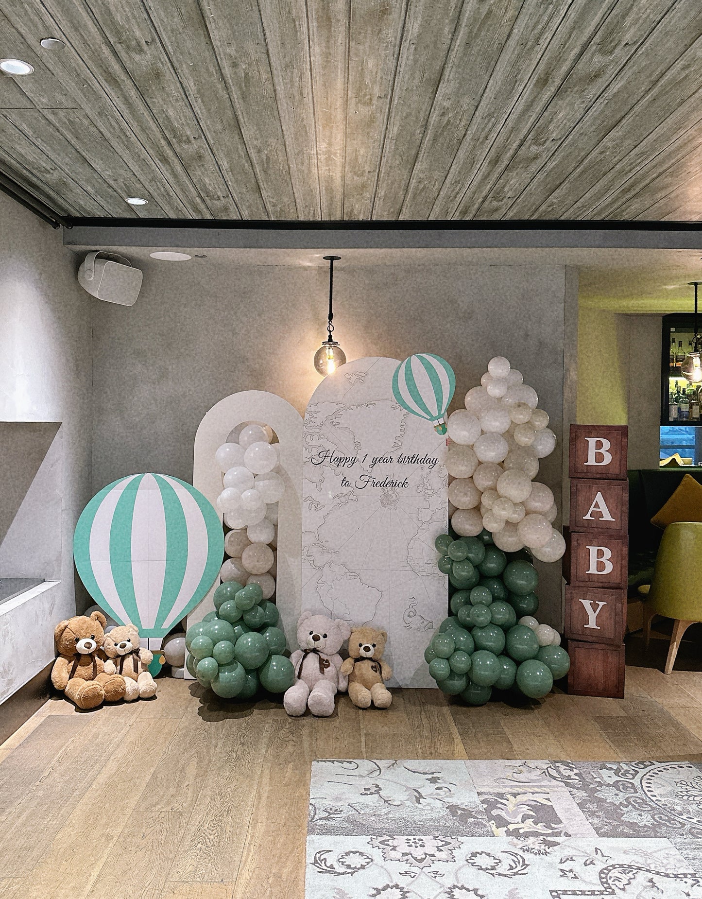 熱氣球熊仔生日佈置Birthday Balloon Deco