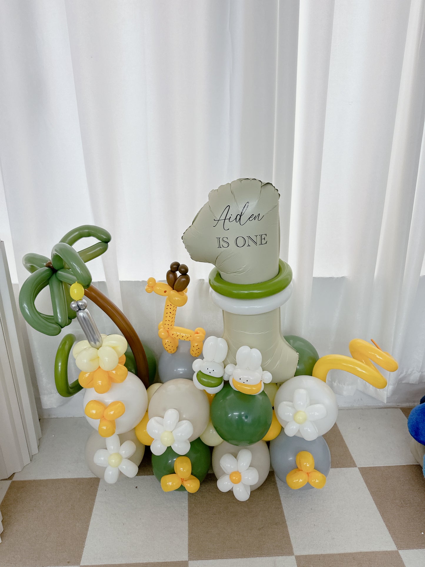 動物生日公仔氣球座 Safari Theme Birthday Balloon Set