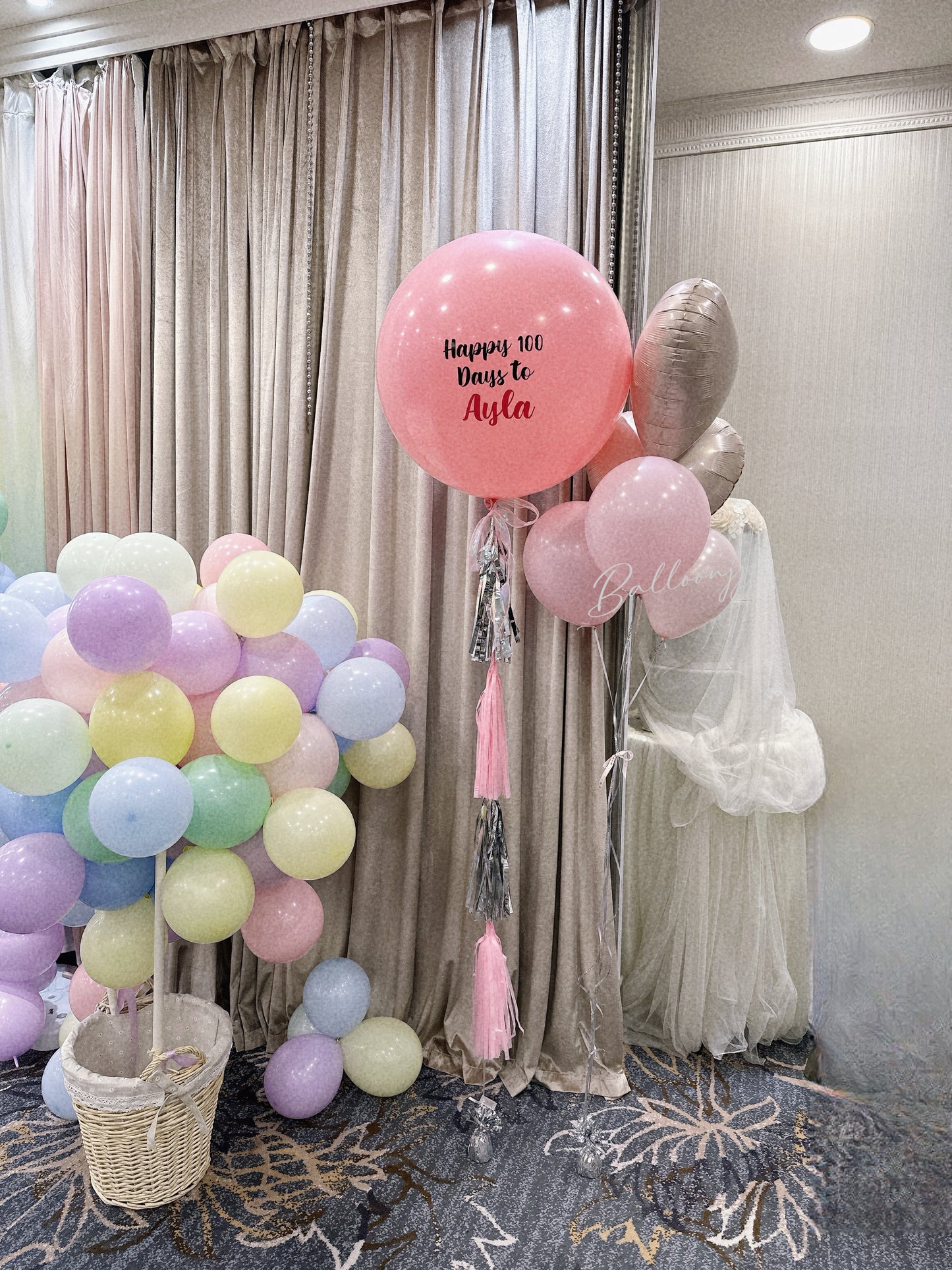 彩虹牆百日宴氣球佈置Rainbow 100 Days Balloon Deco