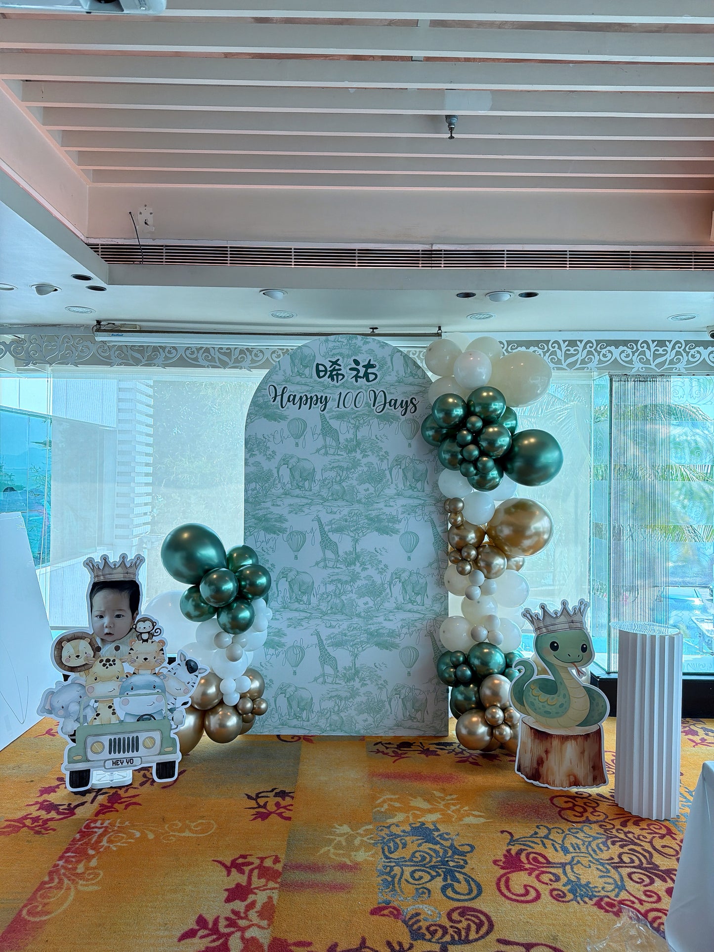 森林小冒險生日氣球佈置The Mini Forest 100 Days Balloon Deco
